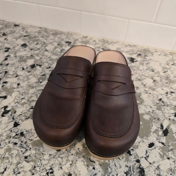 LIKE NEW Women's Dansko Bel Oiled Brown Leather Clogs Mule Slip On Size 39 - Picture 3 of 7
